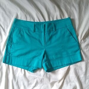 NEW YORK & COMPANY Shorts Turquoise Size 2